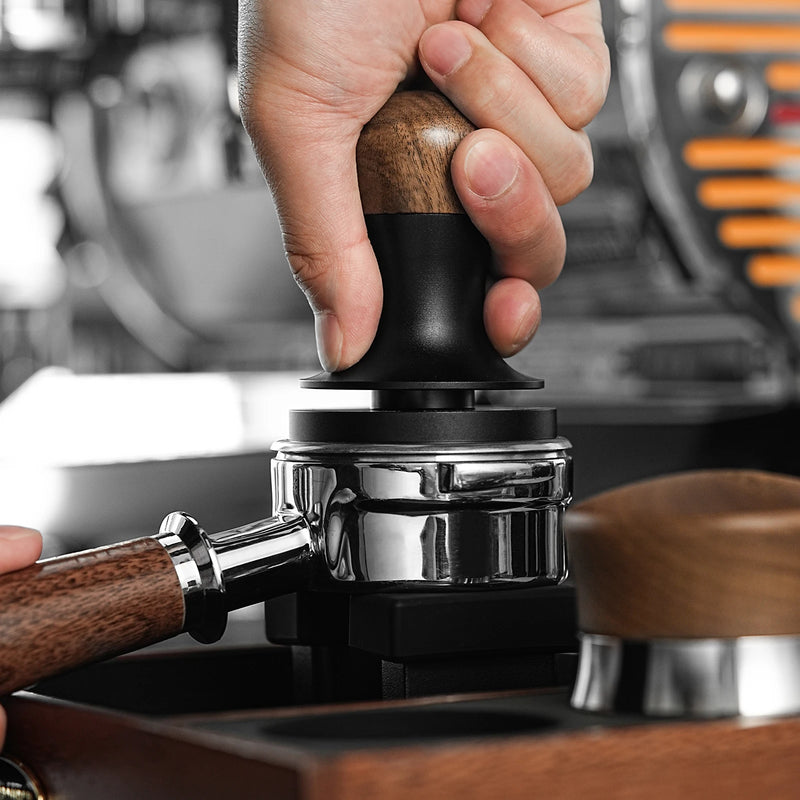 Coffee Tamper: Calibrated coffee tamper