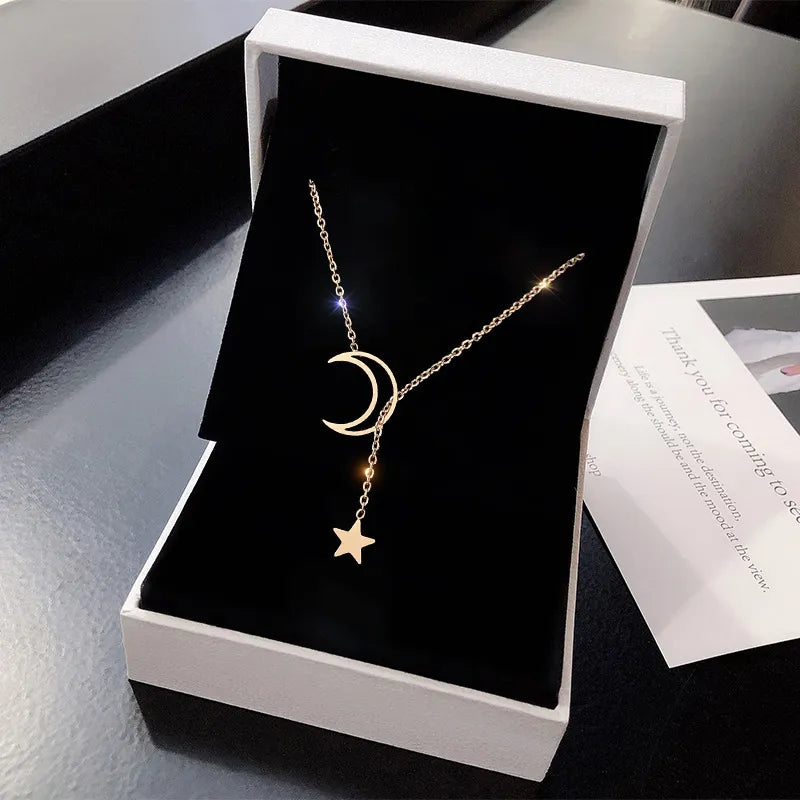 NECKLACE moon star pendant simple gold color choker