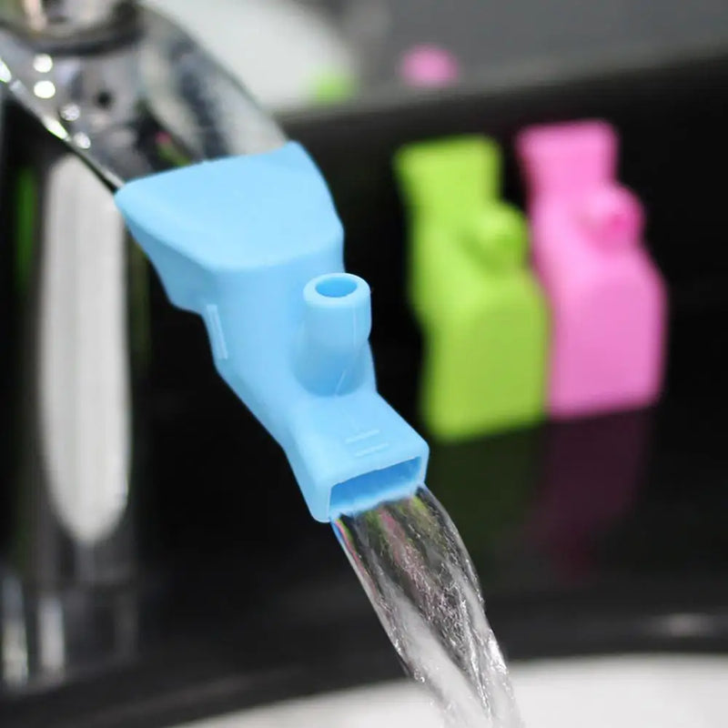 Faucet Extender: Water-saving extender